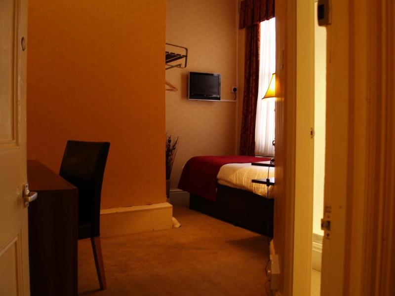 The Broadway Hotel - Genel