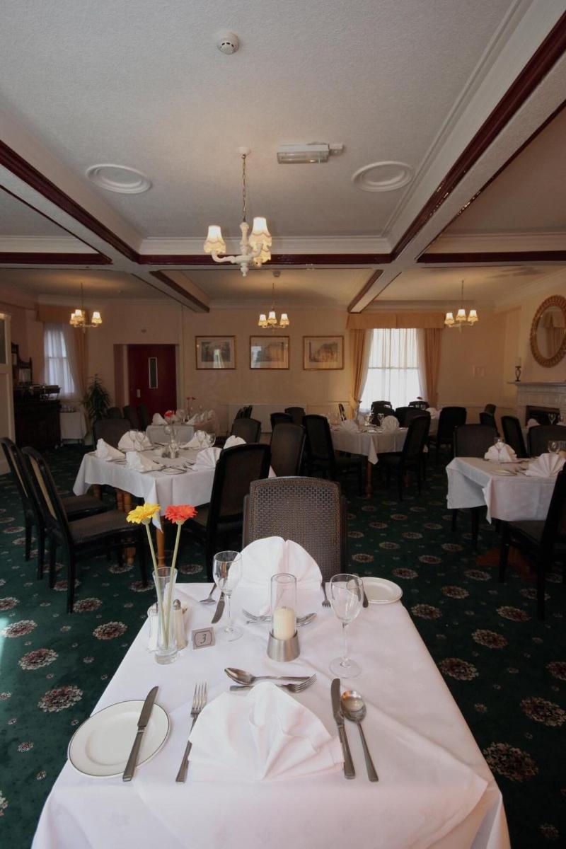 The Broadway Hotel - Restoran