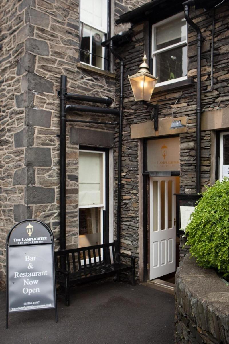 Lamplighter Dining Rooms - Genel