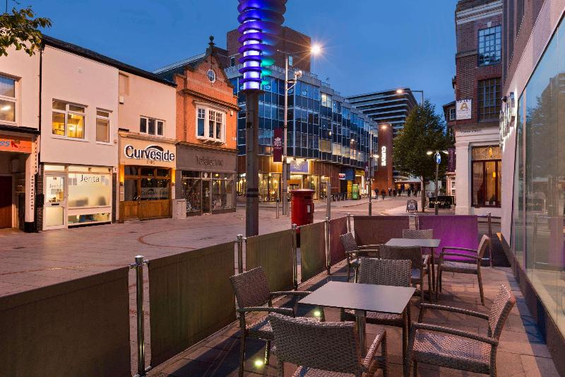 Ramada Encore Leicester - Bar