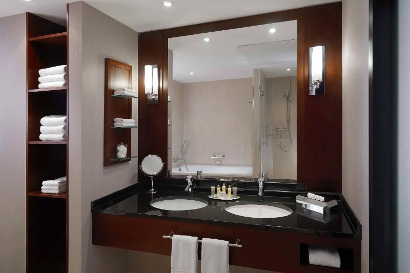 Marriott Hotel Cologne - Oda