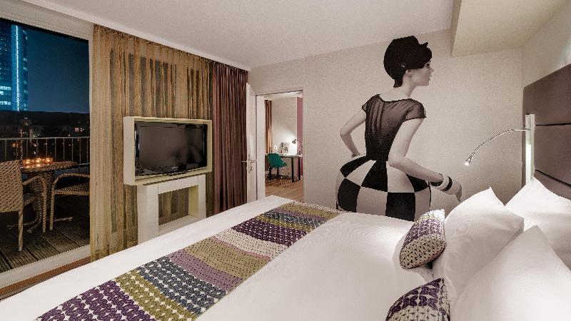 Hotel Indigo Dusseldorf-Victoriaplatz - Oda
