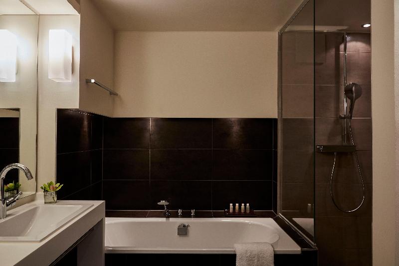 Hotel Indigo Dusseldorf-Victoriaplatz - Oda