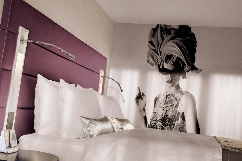 Hotel Indigo Dusseldorf-Victoriaplatz - Oda