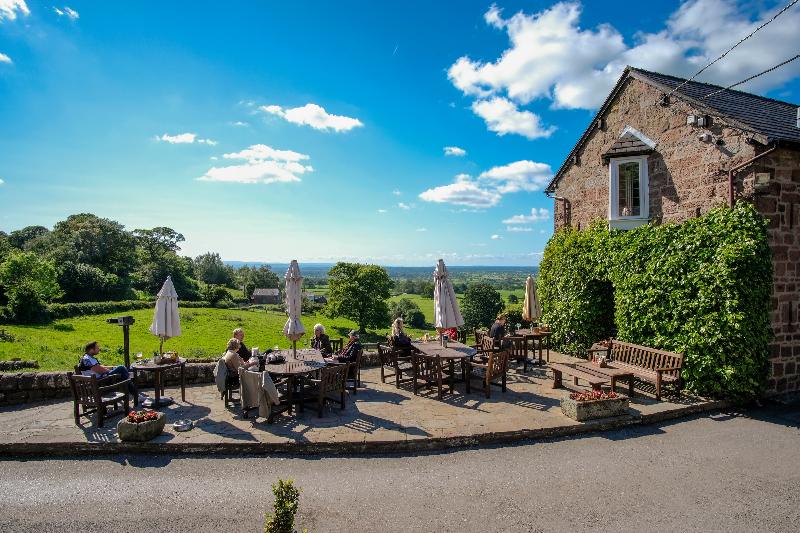 The Pheasant Inn - Teras