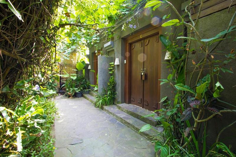 Ladera Villa Ubud by Zuzu - Genel