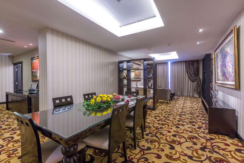 Wyndham Surabaya - Oda