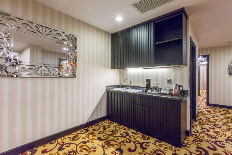 Wyndham Surabaya - Oda