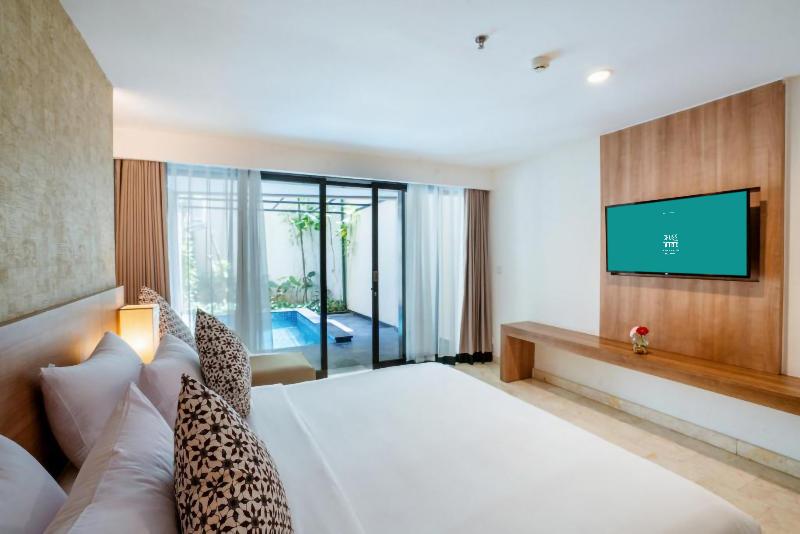 Cross Vibe Paasha Atelier Bali Kuta - Oda