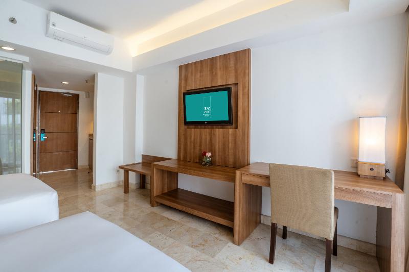 Cross Vibe Paasha Atelier Bali Kuta - Oda