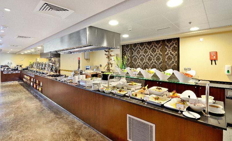 Copthorne Hotel Sharjah - Restoran
