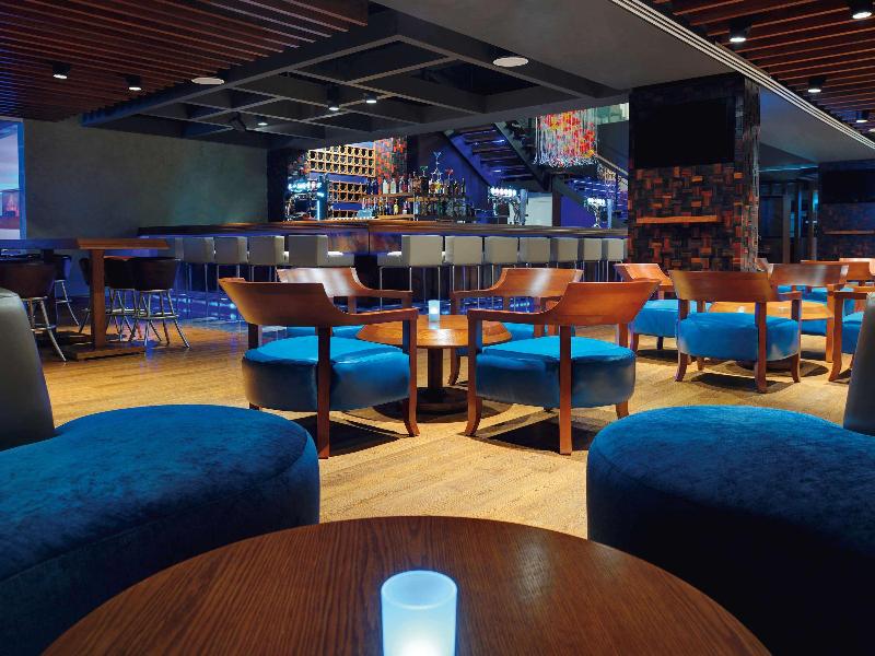 Movenpick Hotel Jumeirah Lakes Towers - Bar
