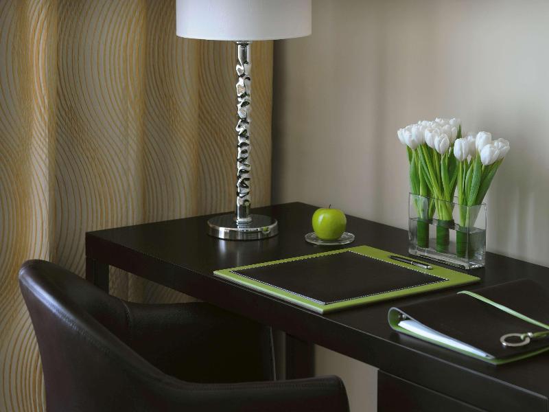 Movenpick Hotel Jumeirah Lakes Towers - Oda