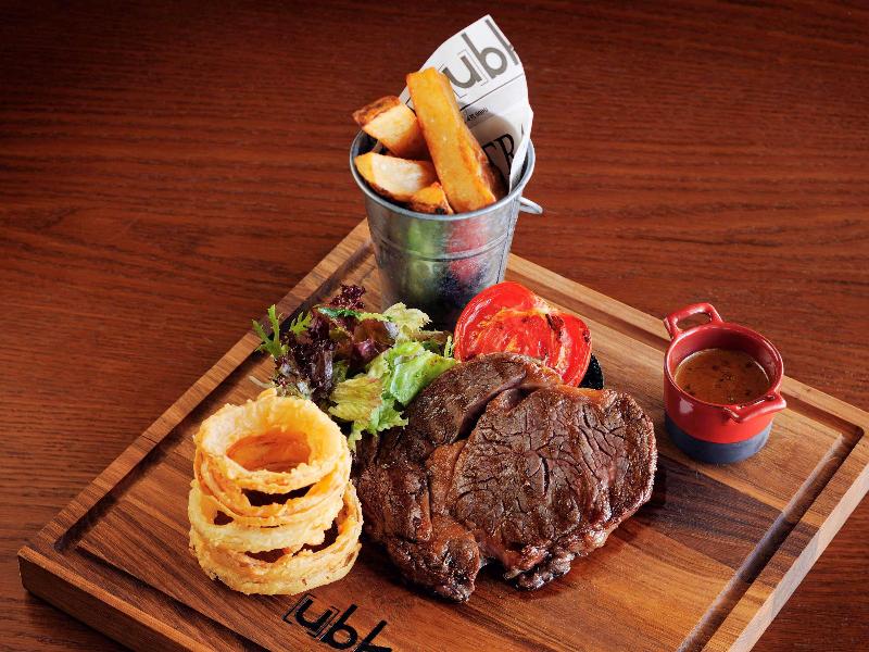 Movenpick Hotel Jumeirah Lakes Towers - Restoran