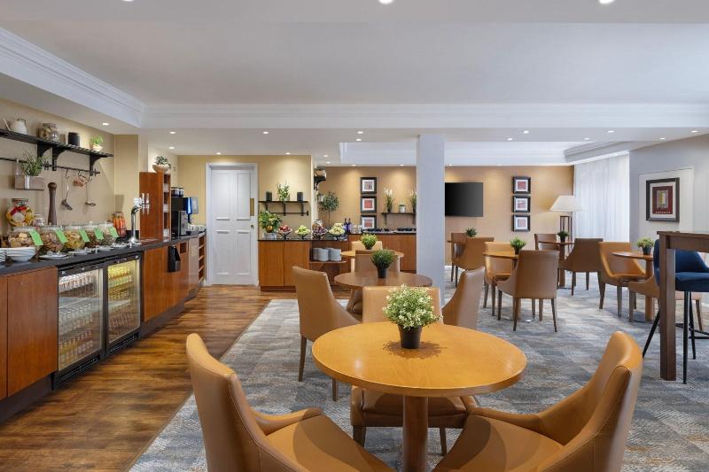 Marriott Hotel Heathrow Windsor - Lobi