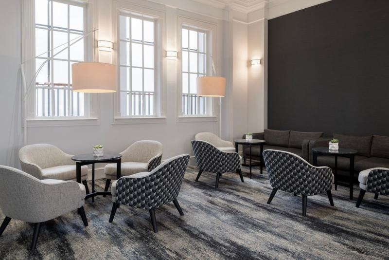 Marriott Hotel Heathrow Windsor - Lobi