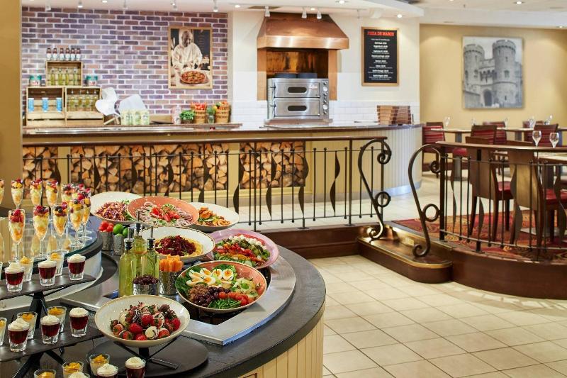 Marriott Hotel Heathrow Windsor - Restoran