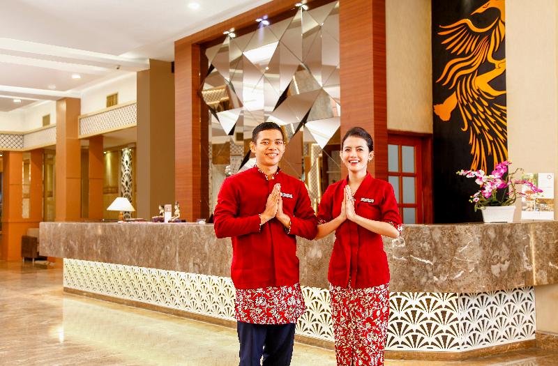 Grand Inna Tunjungan Hotel - Lobi