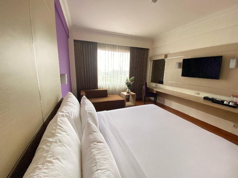 Grand Inna Tunjungan Hotel - Oda