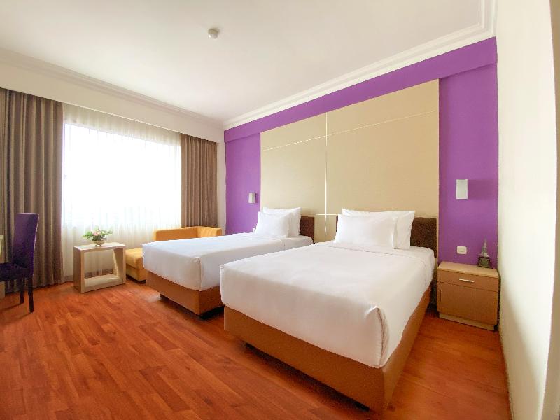 Grand Inna Tunjungan Hotel - Oda
