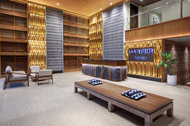 Harper Kuta Hotel by ASTON - Lobi