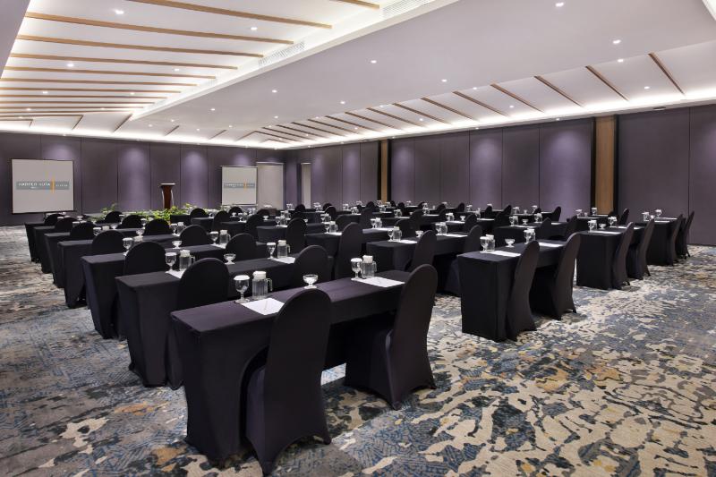 Harper Kuta Hotel by ASTON - Toplantı
