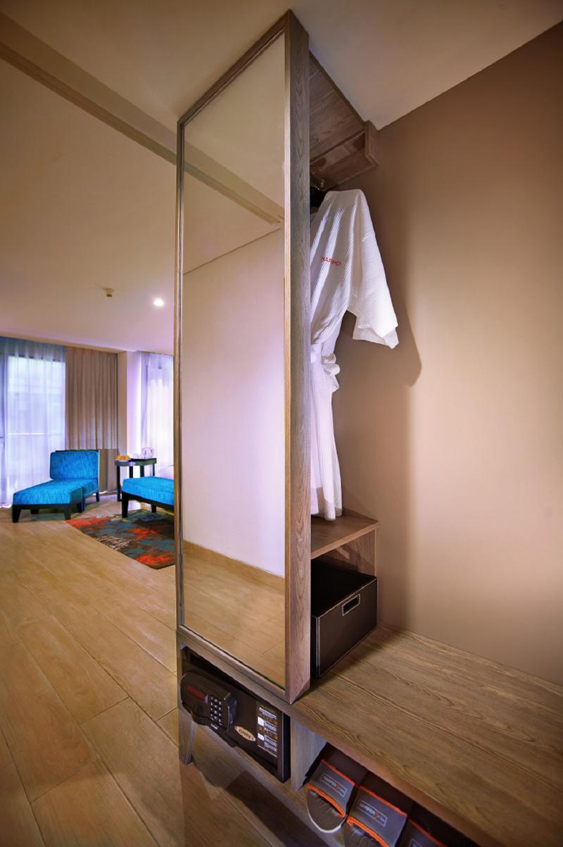Harper Kuta Hotel by ASTON - Oda