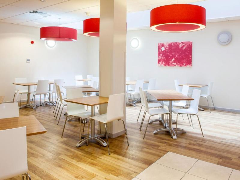 Travelodge Ealing - Lobi