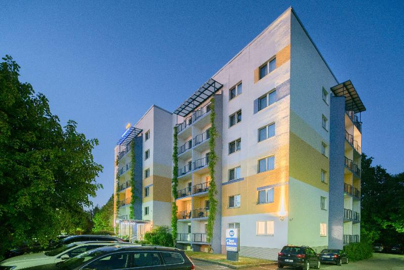 Best Western Hotel Windorf - Genel