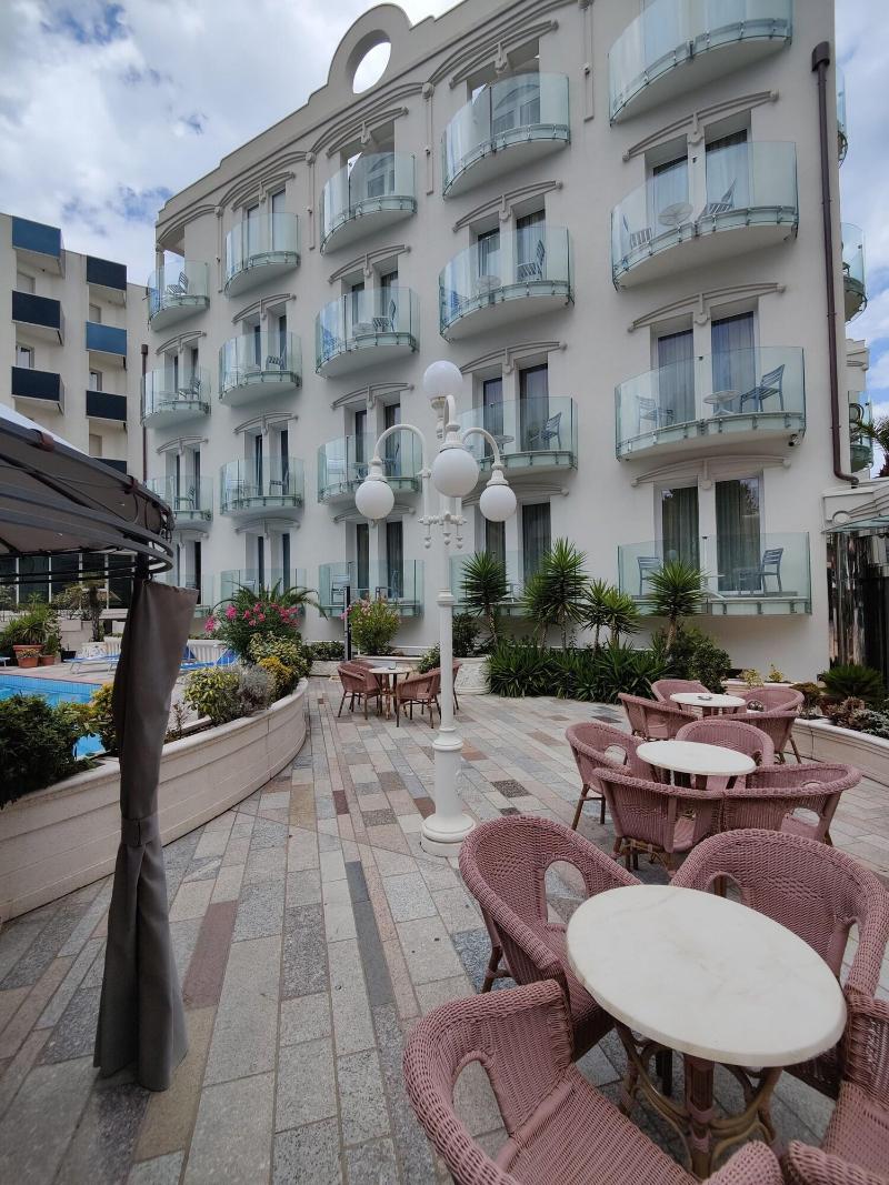 Hotel Ambassador - Genel