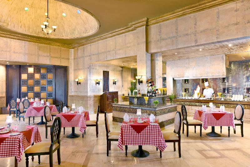 Swisstouch Oriental Resort - Restoran
