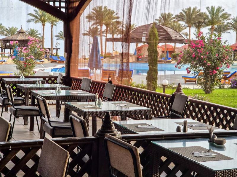 Swisstouch Oriental Resort - Restoran