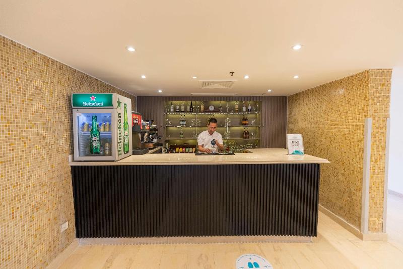 SUNRISE Holidays Resort (Adults Only) - Bar