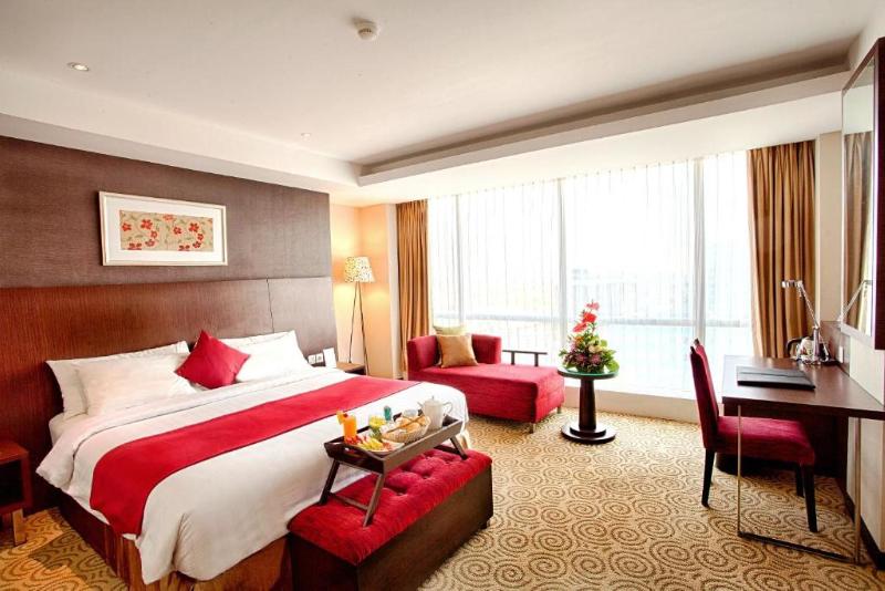 The Alana Surabaya - Oda