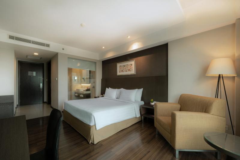 The Alana Surabaya - Oda