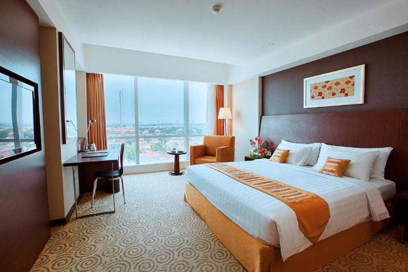 The Alana Surabaya - Oda
