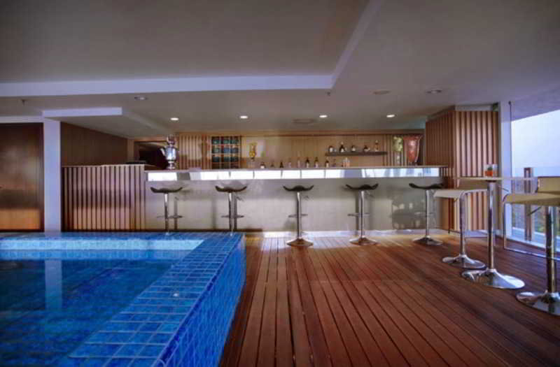 The Alana Surabaya fotoÄŸrafÄ±