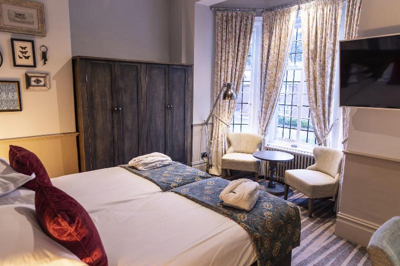 The Stanneylands Hotel - Oda