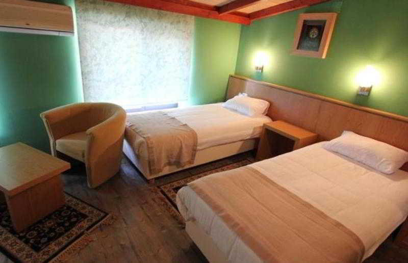 Lirak Hotel fotoÄŸrafÄ±