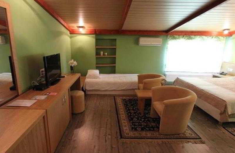Lirak Hotel fotoÄŸrafÄ±