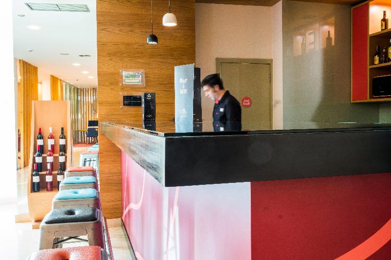 Stay Hotel Guimaraes Centro - Bar