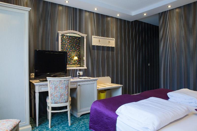 Hotel Zwanenburg Amsterdam Airport - Oda