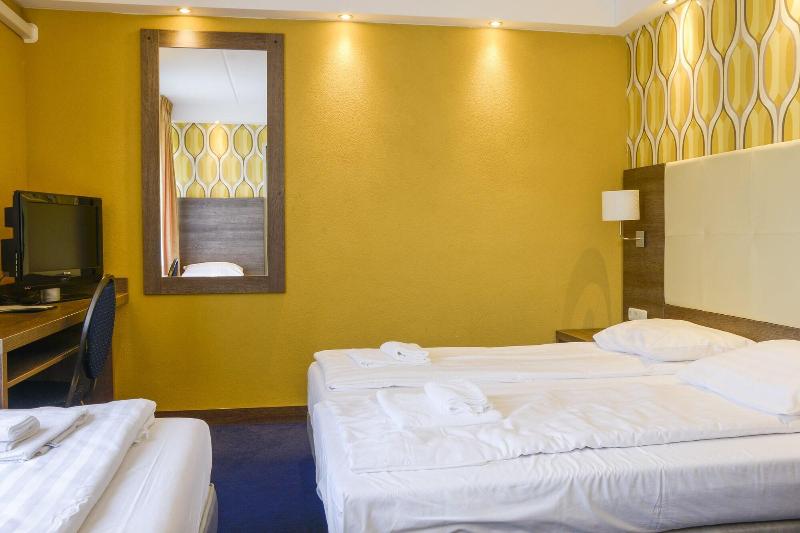 Hotel Zwanenburg Amsterdam Airport - Oda