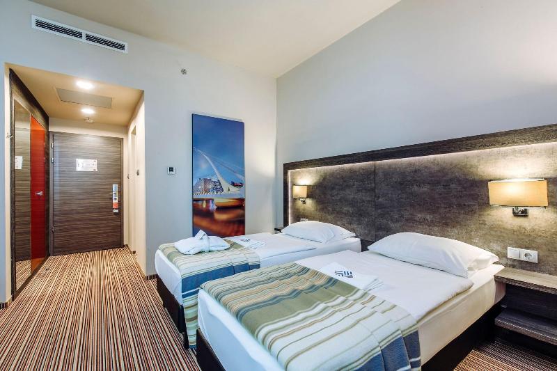 Eto Park Hotel Business & Stadium - Oda