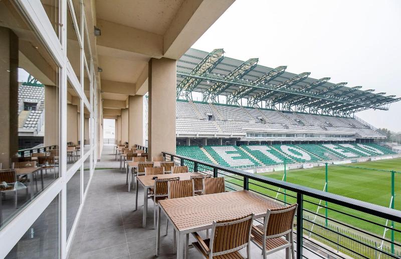 Eto Park Hotel Business & Stadium - Teras