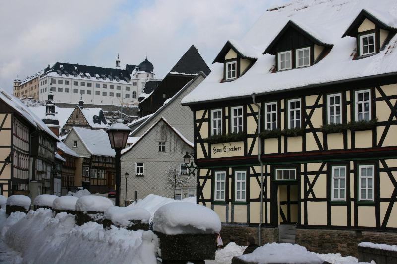 Hotel Zum Burgergarten - Genel