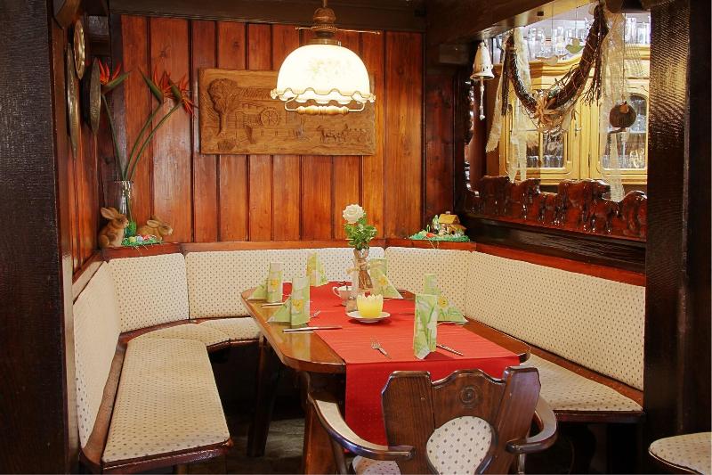Hotel Zum Burgergarten - Restoran