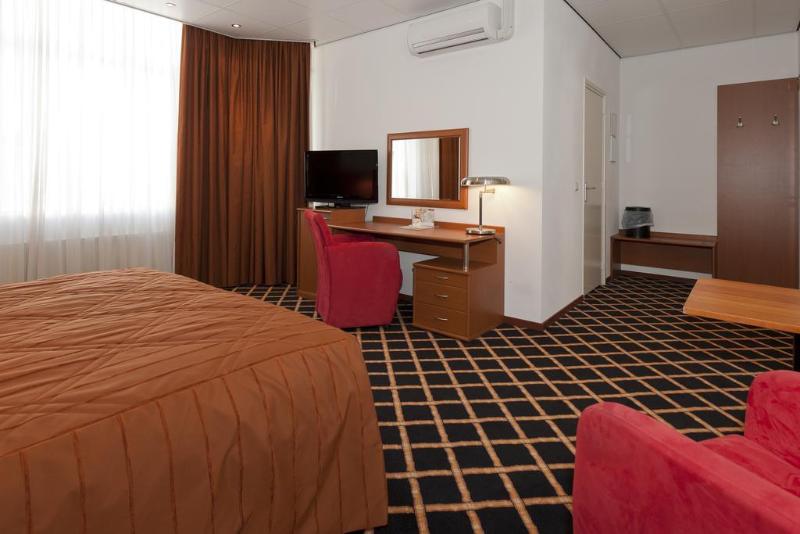 City Hotel Bergen op Zoom - Genel