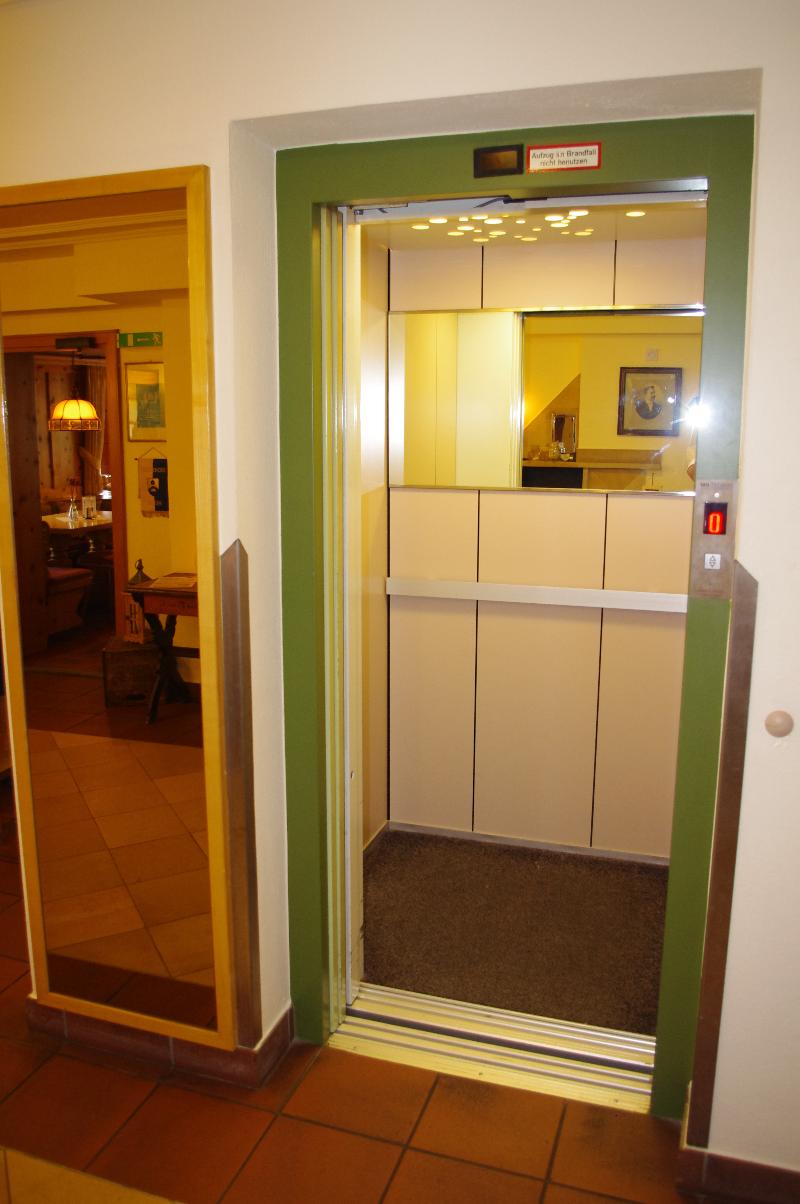 Die Lilie - Hotel Garni - Lobi