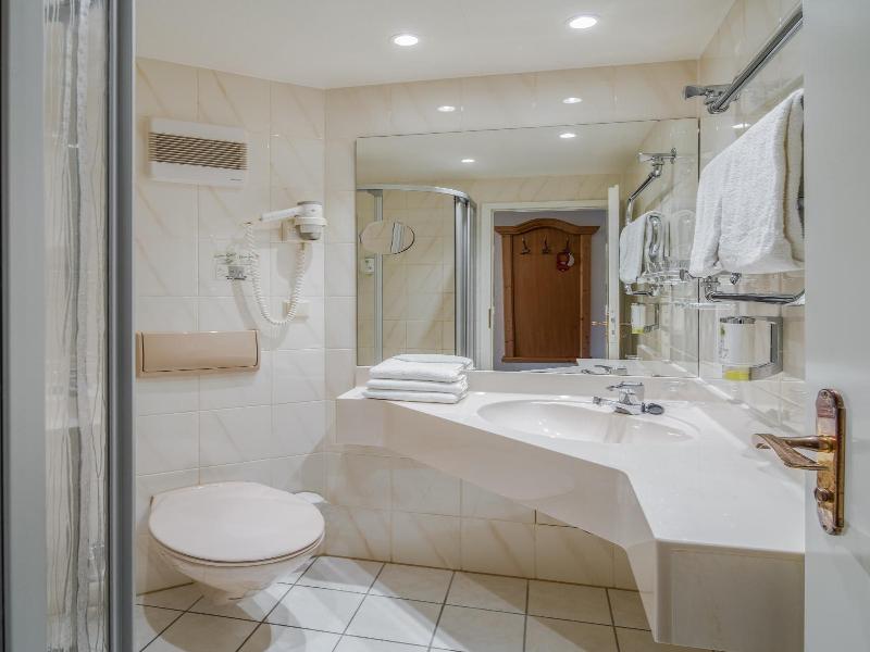 Landhotel Altes Zollhaus - Genel